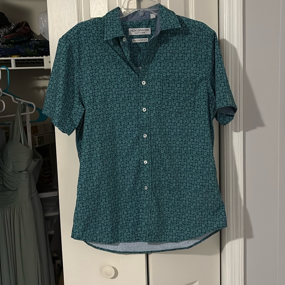 Floral navy blue/ green comfortable button down